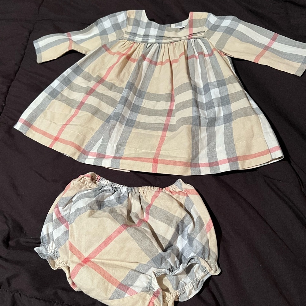 Beautiful baby Burberry dress 9month size